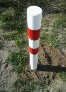 Słupek parkingowy blokujący U-12c | PCV, 130(80) cm, do wkopania, drogowy